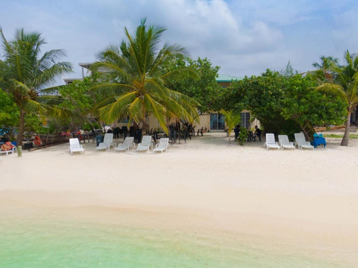 Crown Beach Hotel-Private Bikini Beach Dhiffushi Bagian luar foto