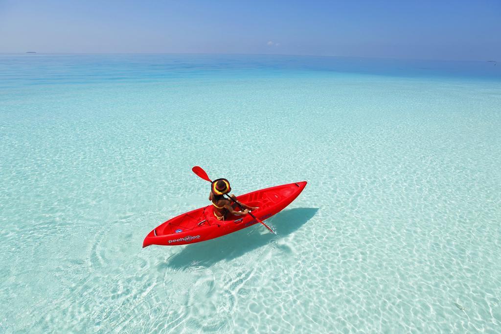 Crown Beach Hotel-Private Bikini Beach Dhiffushi Bagian luar foto