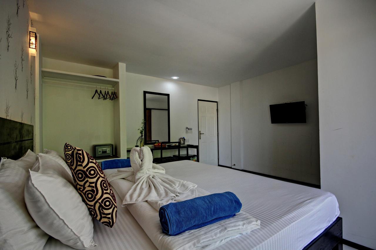 Crown Beach Hotel-Private Bikini Beach Dhiffushi Bagian luar foto
